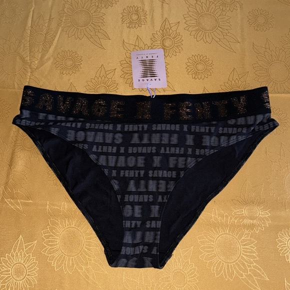 Savage x Fenty High Leg Bikini in Black🌺🌺 - Picture 3 of 8